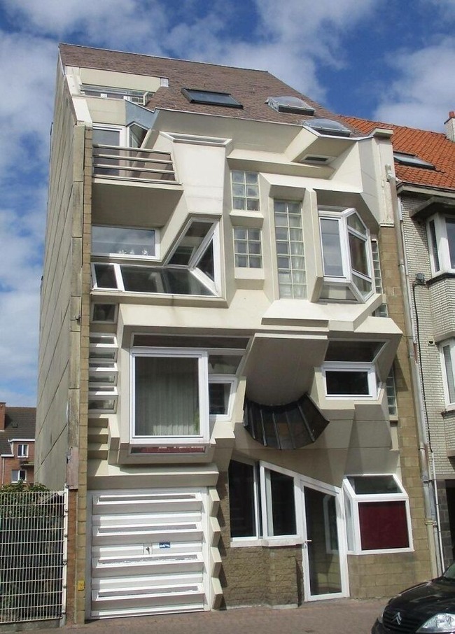 architecture-shaming-pictures-62aaee925ea1e__700 (1)