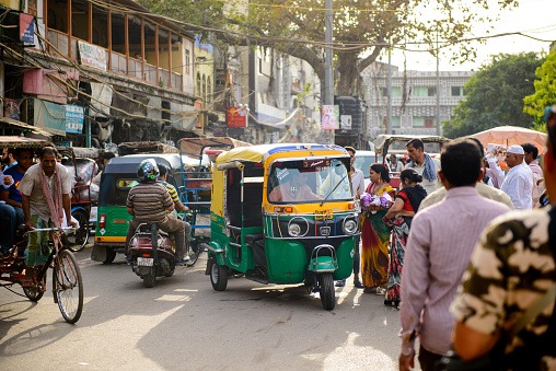 auto-rickshaw-or-tuk-tuk-is-famo