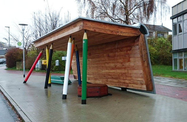 interesting-original-bus-stops-1-6482ded719e09-png__700
