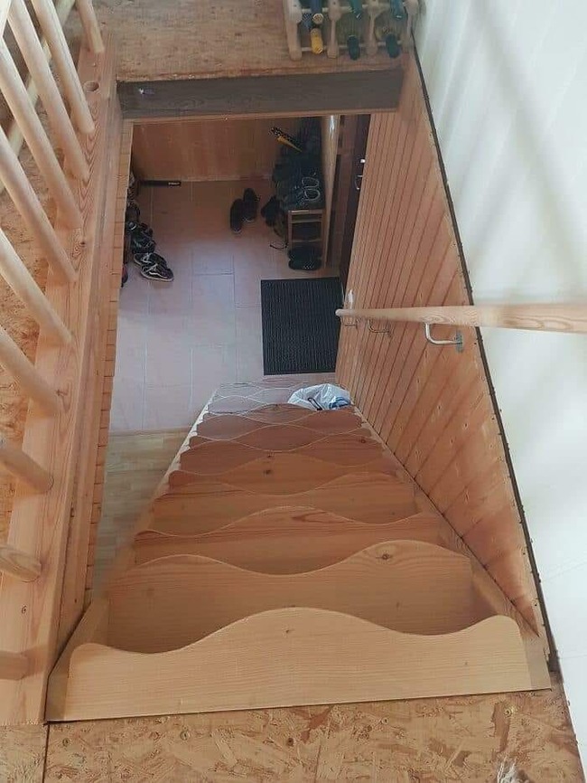 funny-dangerous-stairs-designs-64940f8c984cd__700