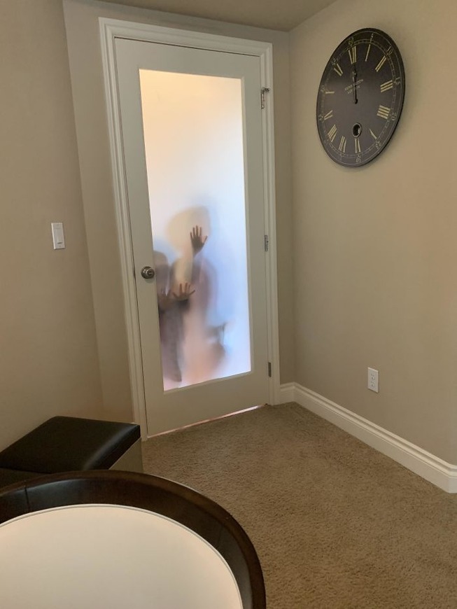 5e7c86d79a00e_rggrwjm80po41__700