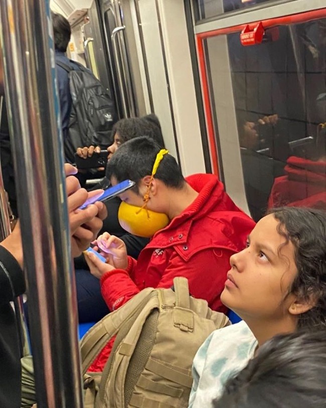 subway-corona-masks-pics-19-5f7c6921d0c41__700 (1)