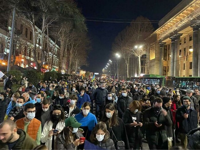 62188ab6db5af_7wf32s3azsj81__700 (1)