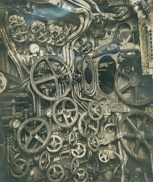 BUNPKPLgNox-png__700
