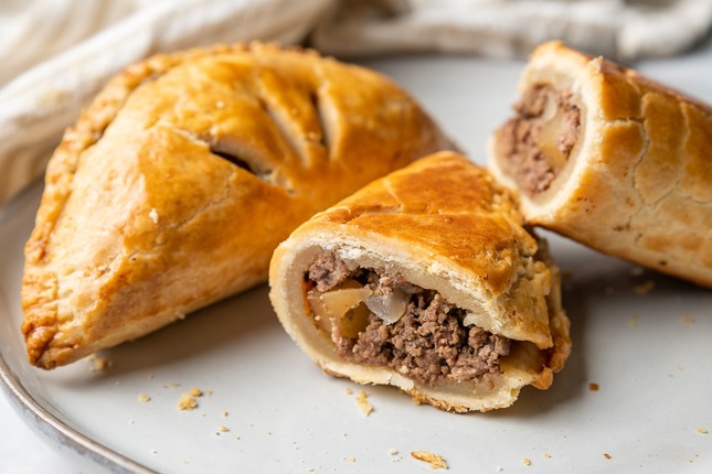 CornishBeefPasties_Horizontal_03