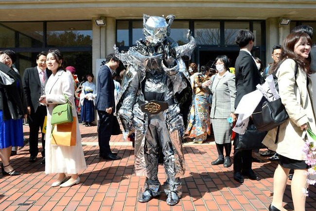 kyoto-university-graduation-outfits-6376298a6f799__700