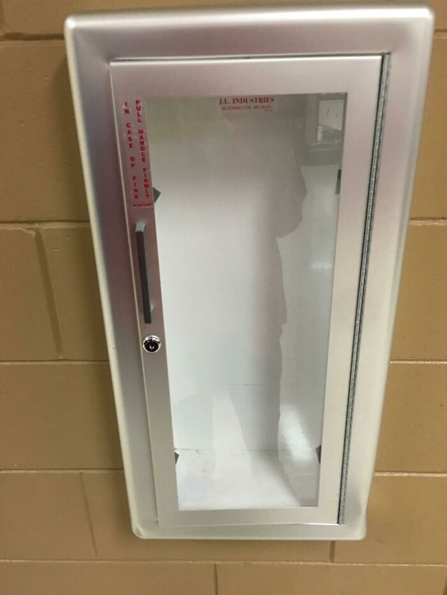 67f8da9a6f3b1_r7wcaqfbzdc41__700