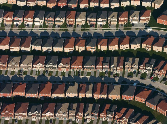 1024px-Markham-suburbs_aerial-edit2-580x432