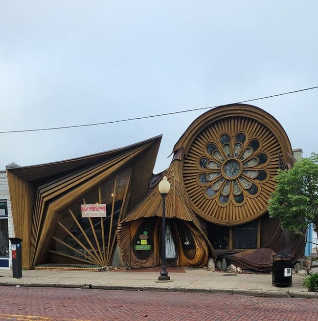 architecture-shaming-pictures-62aadfdba670a__700