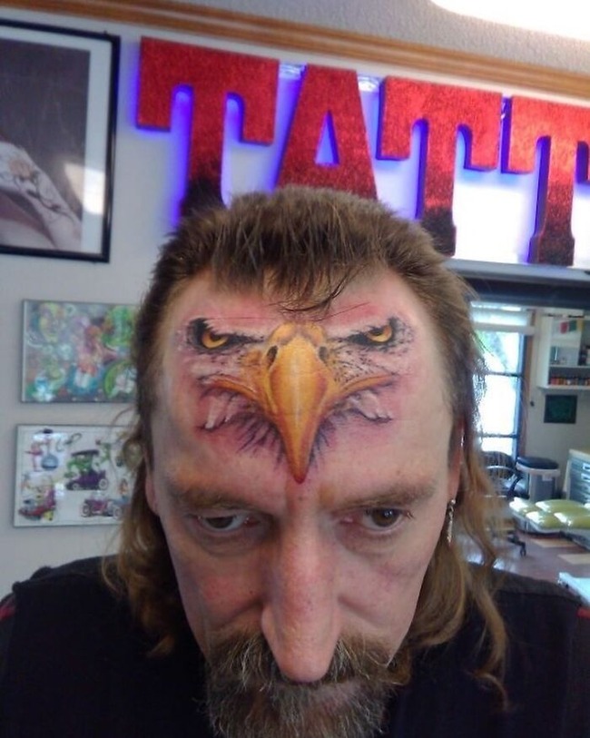 bad-tattoos-pics-672b1d432326a__700