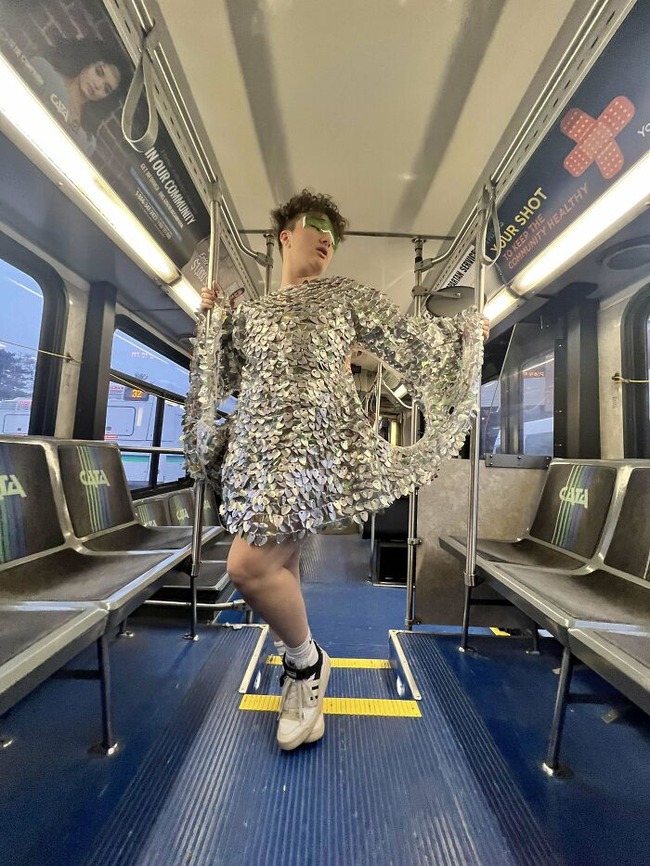 64ba6731b3200_9xxufnk1gj8a1__700