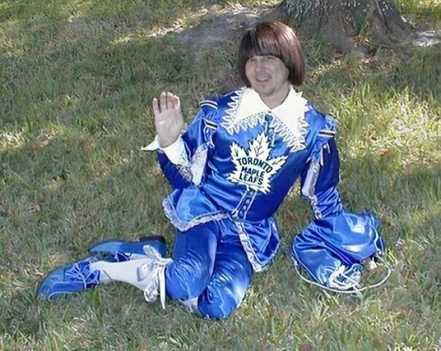 68b7fe54a5929_hilarious-uniform-moments__700