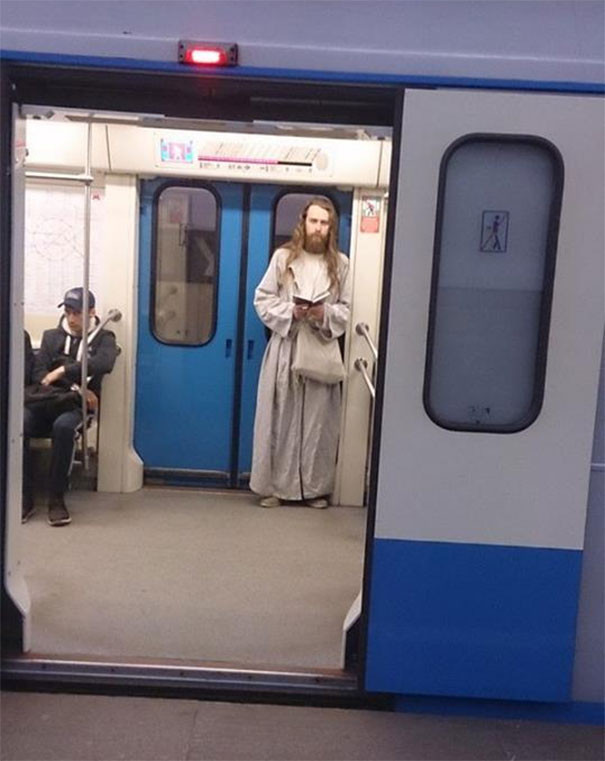 funny-people-on-subway-41-5b30d56deb3c4__605