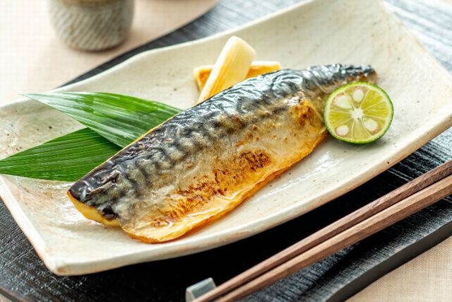日本食で魚臭さが少ない魚ってある?焼きサバはキツかった