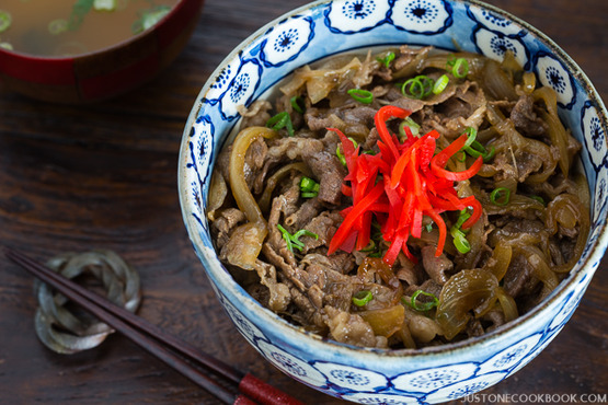 Yoshinoya-Beef-Bowl