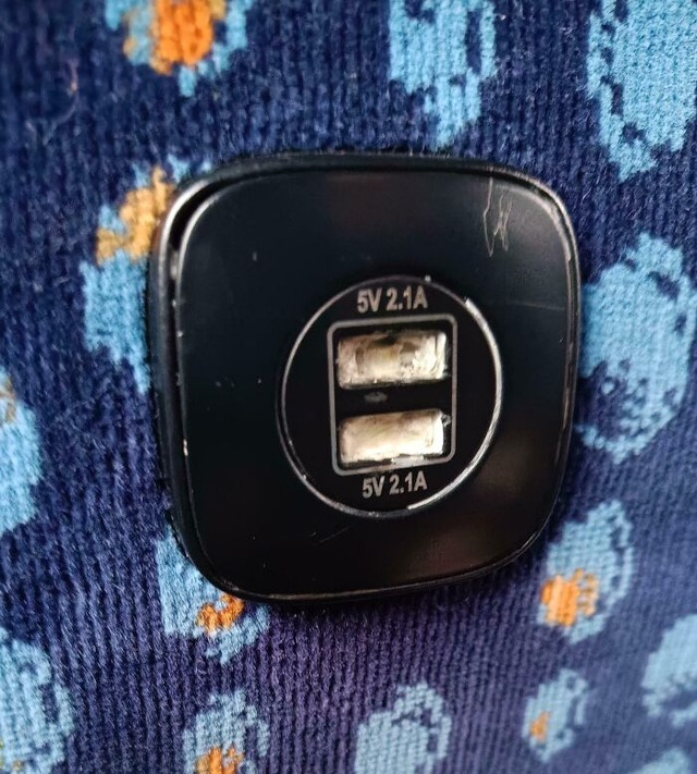 684bc43262226_annoying-public-transport-passengers