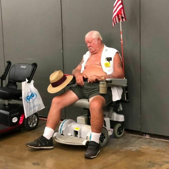 B0rZpbtH1T4-png__700