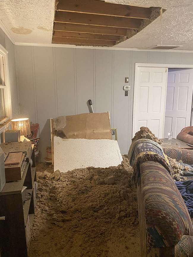 infuriating-terrible-landlords-13-66ed861abc65c__700