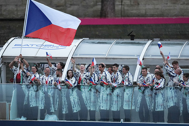 czech-republic-66a7a74bef2a0__700