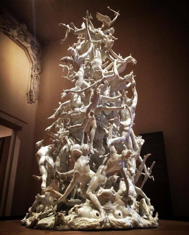 surreal-sculptures-details-6723555aabab4__700