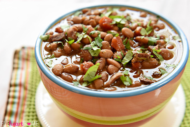 Slow-Cooker-Charro-Beans-Crock-Pot-Mexicaniz