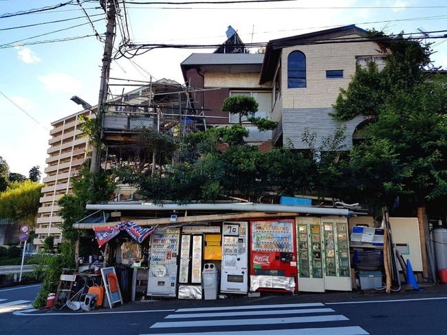 haikyo_konbini_vending-1024x768