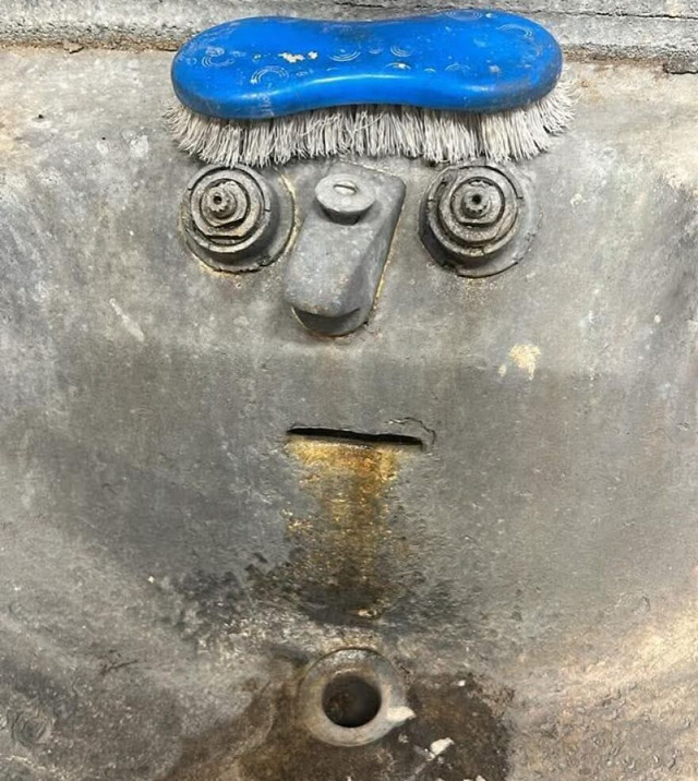 69d65072e95e9_pareidolia-faces-i
