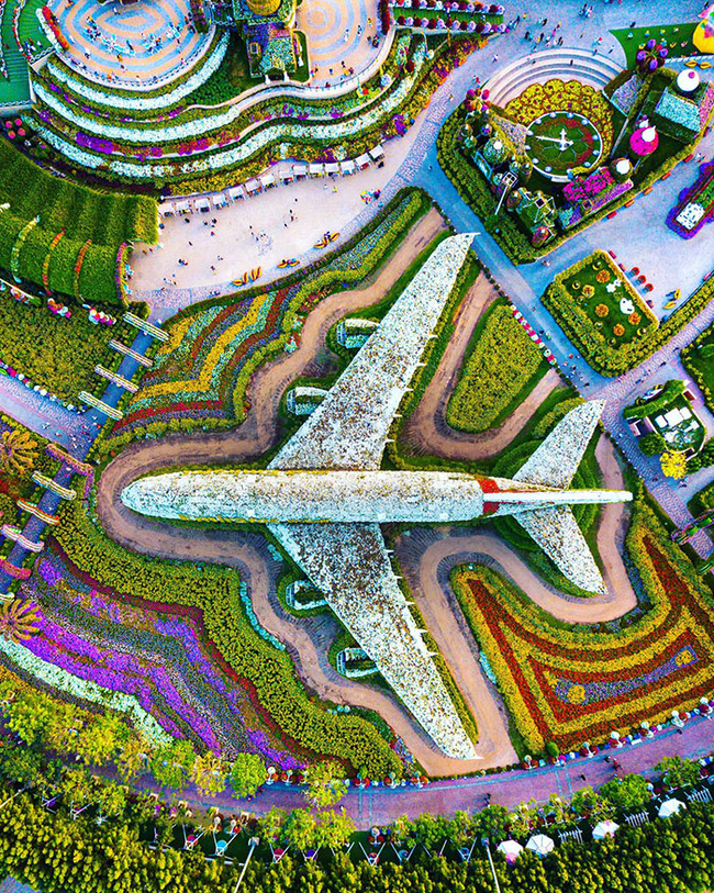 interesting-dubai-44-64663293c78d9__700 (1)