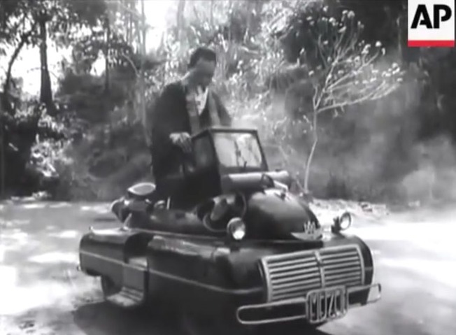 oddly-terrifying-pics-11-60c736ef9acf6__700