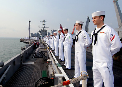 US_Navy_09080eSingapore