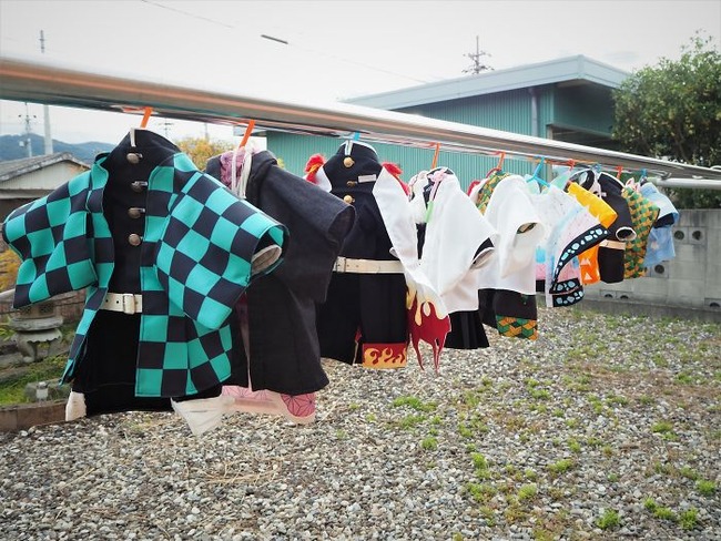 cats-anime-costumes-yagyouneko-japan-5f48f2a149beb__700