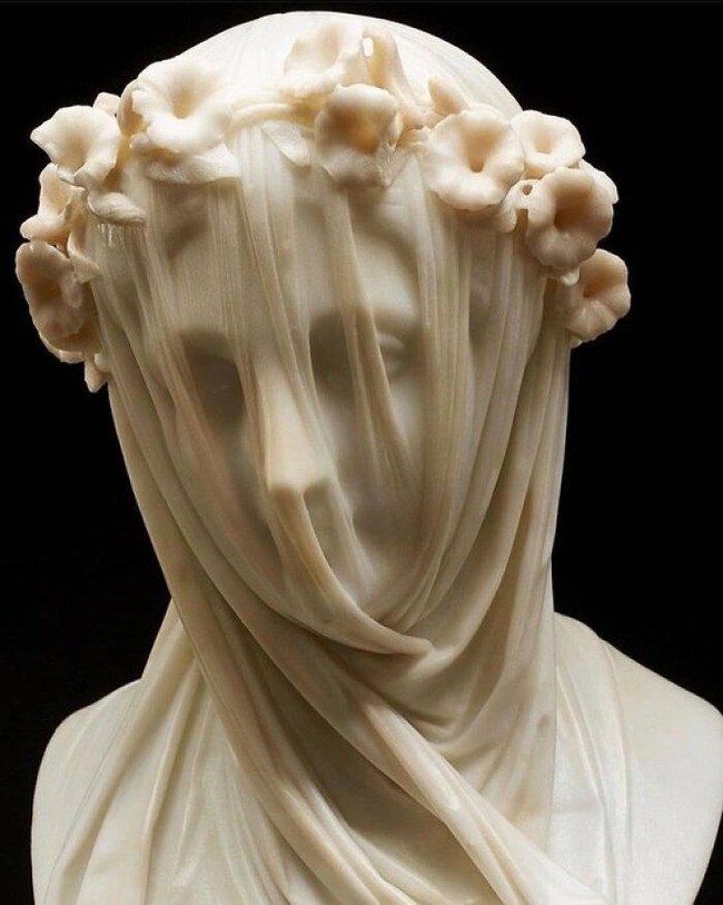 surreal-sculptures-details-672355f4202a9__700 (1)