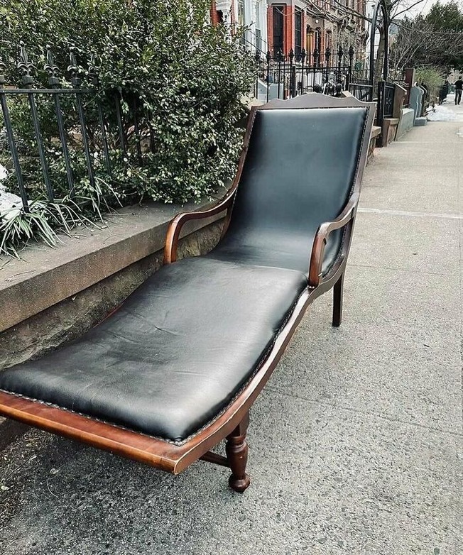 CLxcMhFluc5-png__700