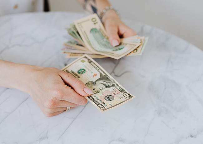 weird-childhood-house-rules-1-6437b12d816f5__700 (1)