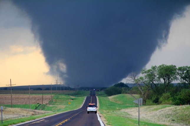 April_14,_2012_Marquette,_Kansas_EF4_tornado