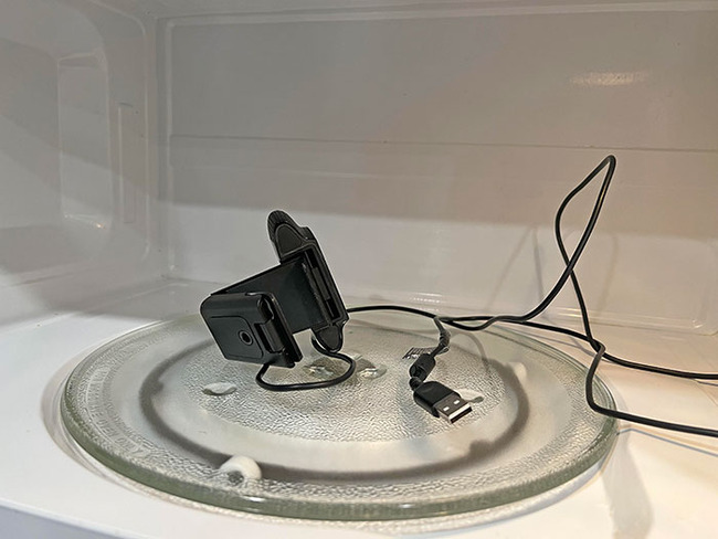 infuriating-coworkers-303-643fa37e23da5__700