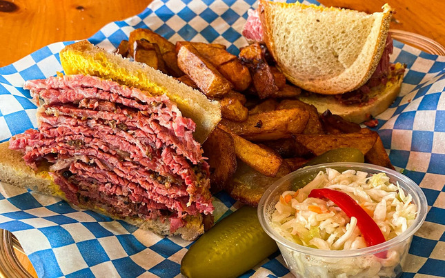 Montreal-Smoked-Meat-Sandwiches