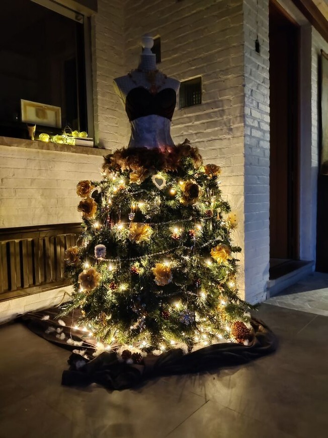 c-e469201e-b62d-481b-beb0-40a4360e5a3d-5fcfc4af6382c__700