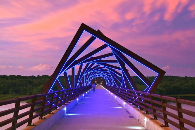 aesthetic-infrastructure-1-64a4055fa9257-png__700