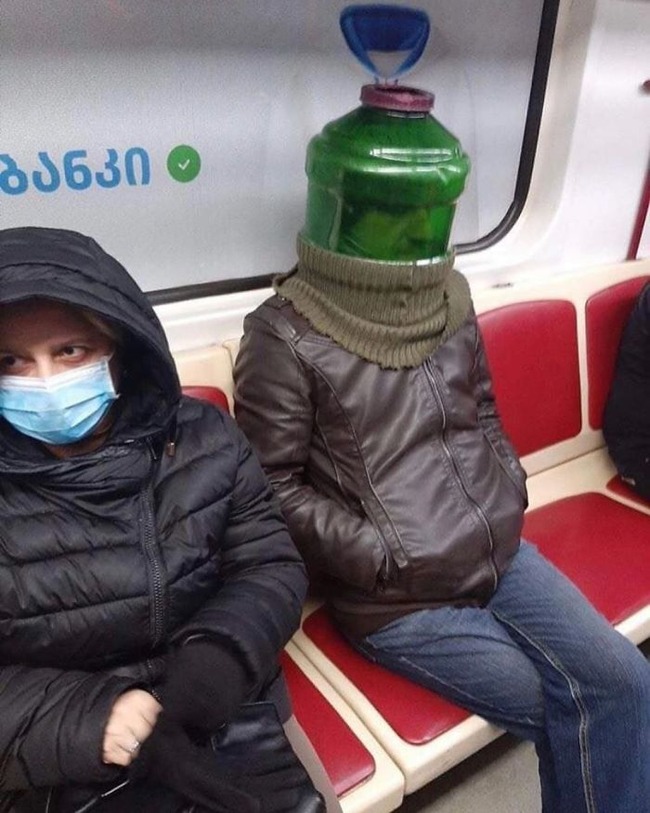 subway-corona-masks-pics-32-5f7c694a1d5ff__700
