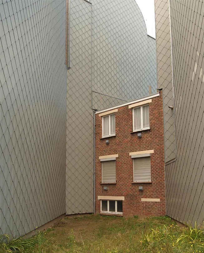 ugly-belgian-houses-3-5cab0a080cba3__700