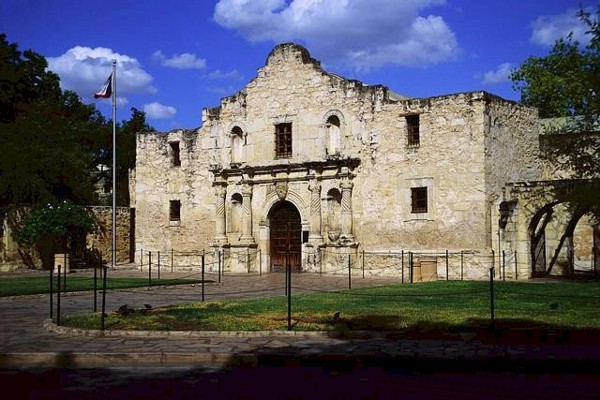 alamo-texas