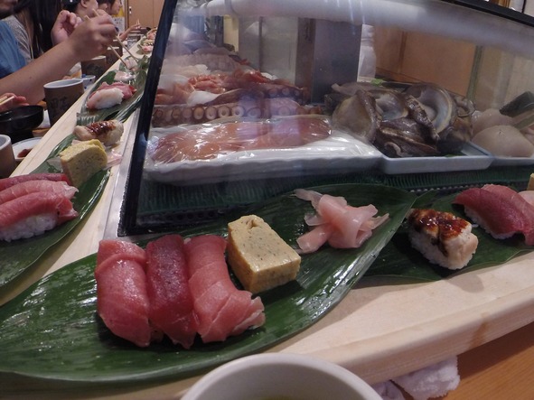 25 - Sushi at Tsukiji Fish Market - insanely fresh