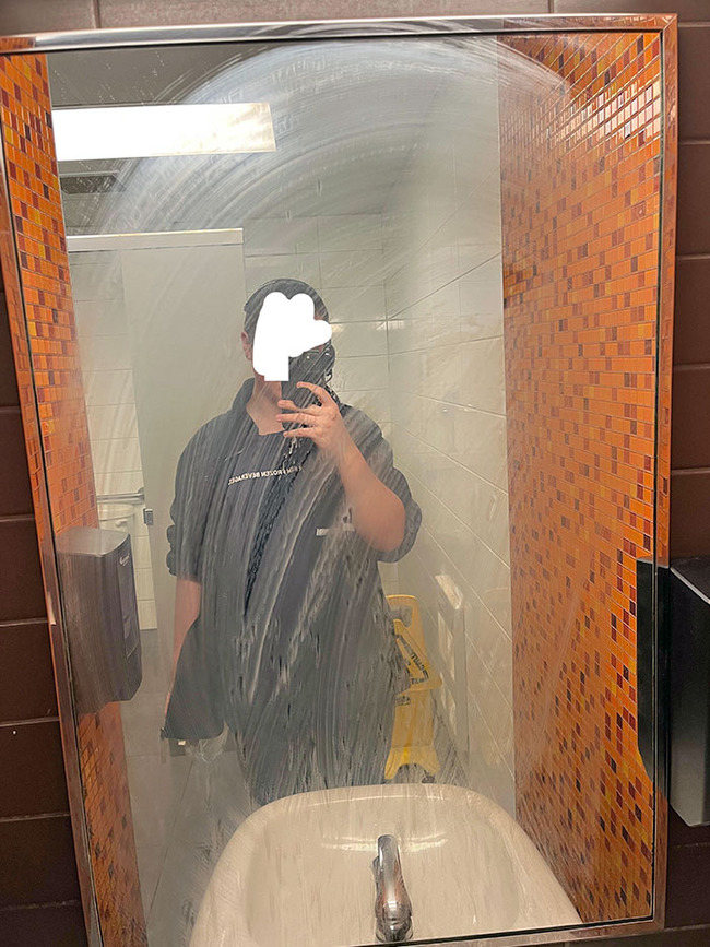 infuriating-coworkers-307-643fb0bdd6f49__700