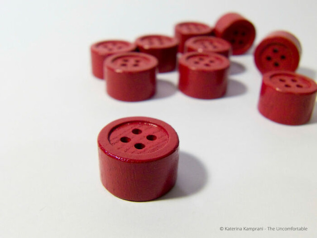 buttons_01_p-1116x842-66d6a4bf523ef__700