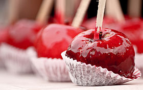 280px-Candy_apples_in_a_row