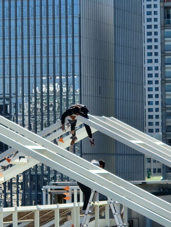 63f8bce8e125d_PBS6q3Y__700