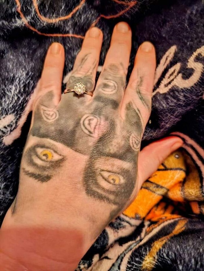 bad-tattoos-inkshaming-640997e0e7871__700
