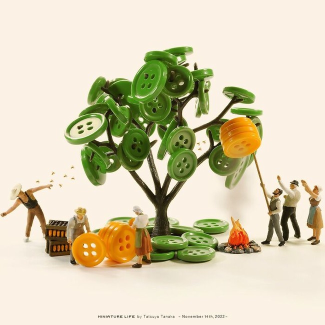 Meet-the-small-and-creative-world-of-artist-Tatsuya-Tanaka