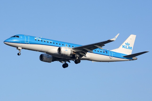 KLM_Cityhopper_-_Embraer_190LR